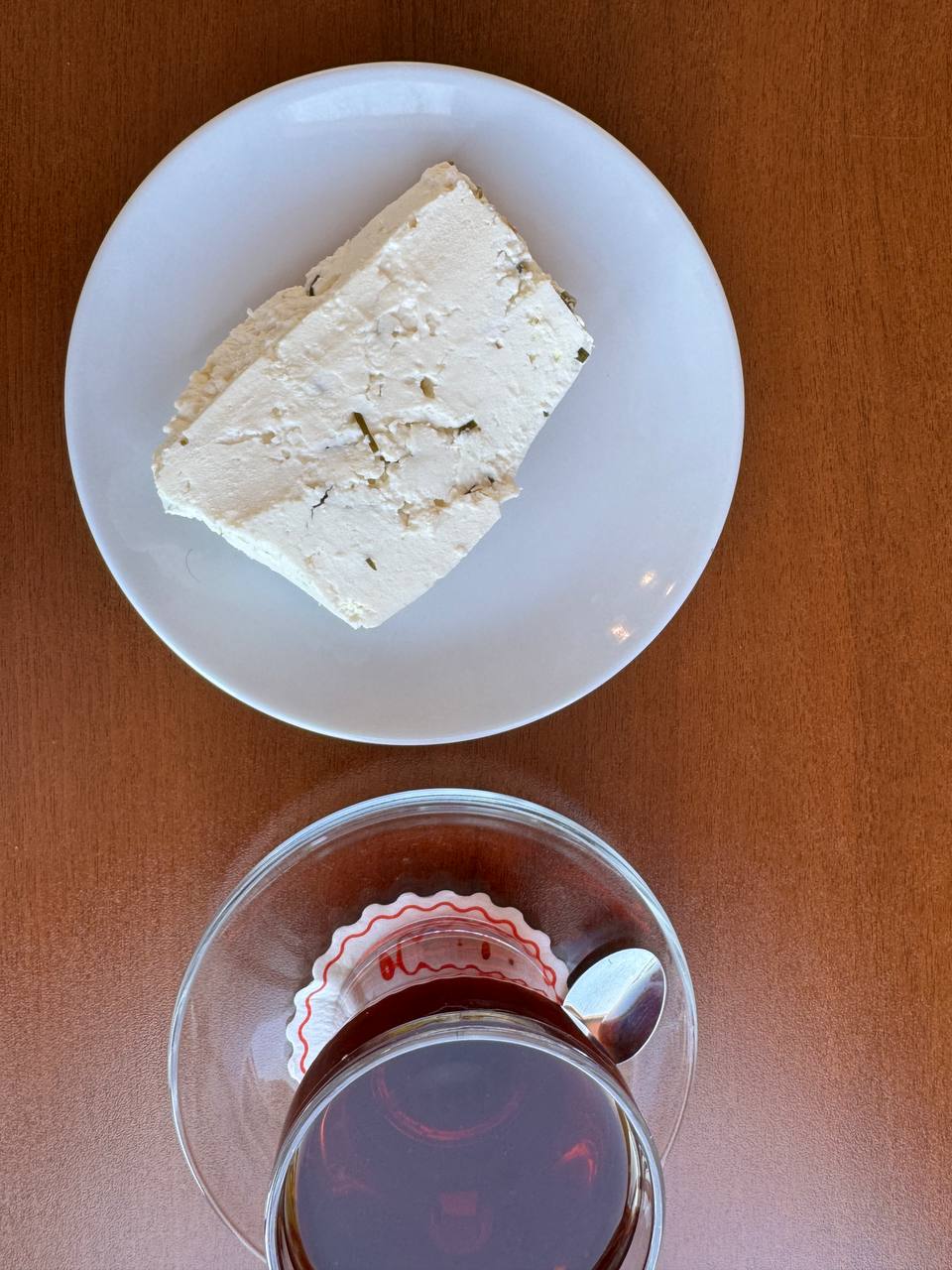 Otlu Peynir + Çay