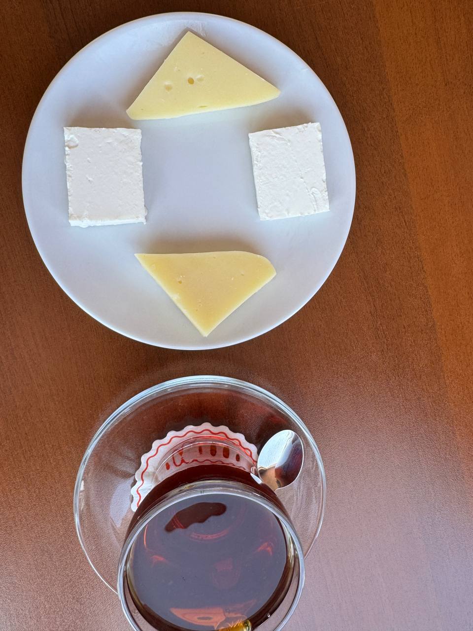 Kaşar+ Beyaz Peynir+Çay